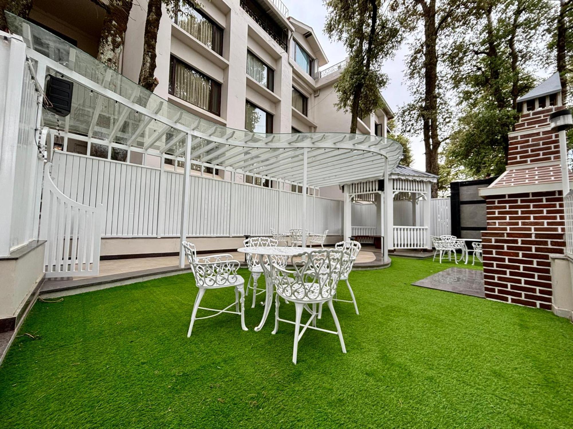 Indraprastha Resort Dalhousie Zewnętrze zdjęcie